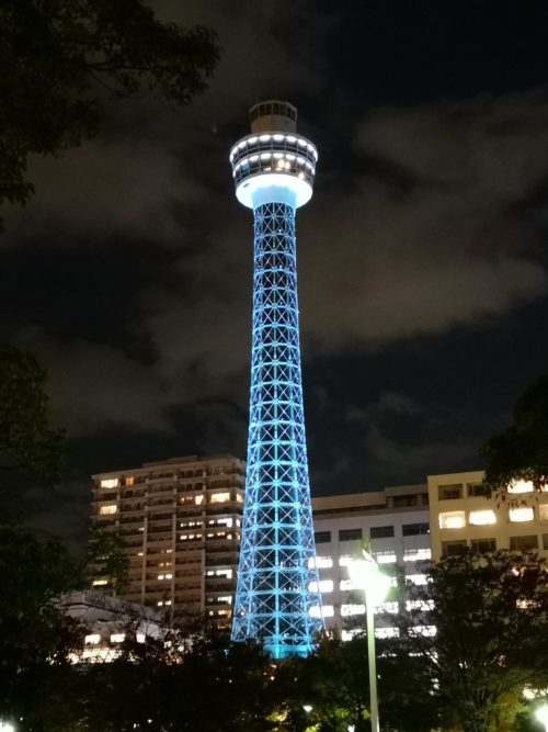 横浜マリンタワー